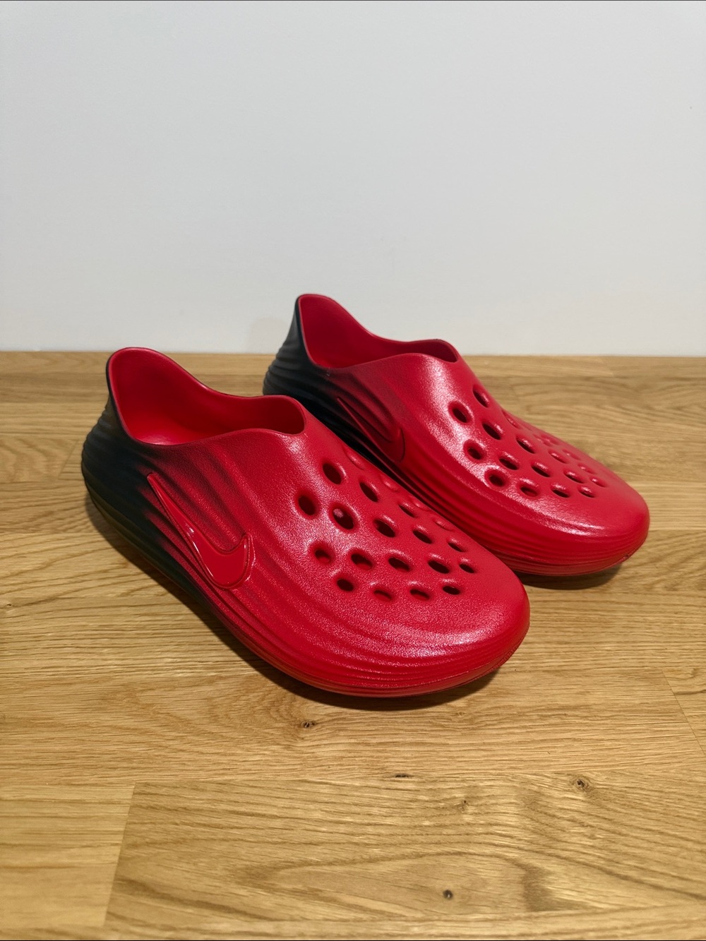 Brand new mens Nike Rejuven8 size 9 Red Slip-On Clogs